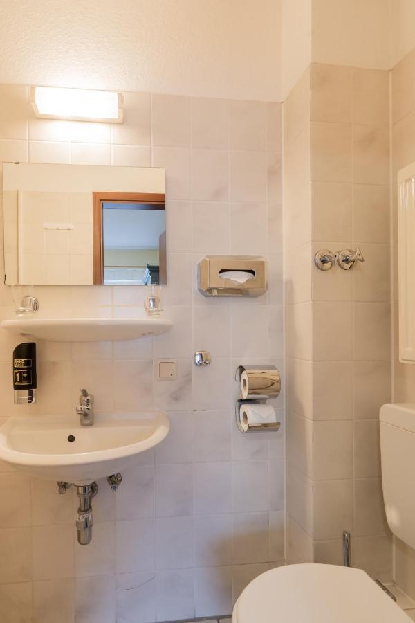 Hotel Dori'S 108 Berlin Zewnętrze zdjęcie